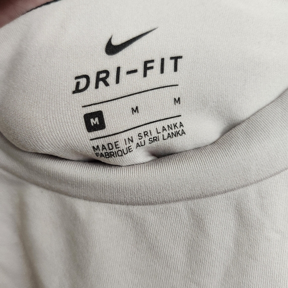 Nike Men's Pink Long Sleeve Shirt - Picture 2 of 4